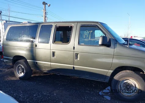 2004 Ford E-350 Super Duty Chateau/Xl/Xlt из США, поврежденный, VIN 1FBNE31L14HB52625